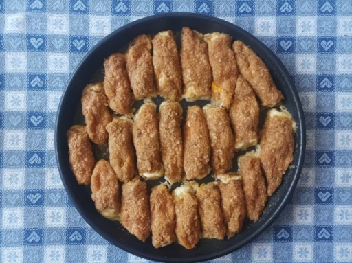 Fiori di zucca ripieni a microonde: ricetta facile e croccante senza frittura