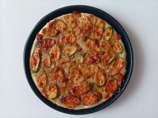 Pizza molisana con melanzane al microonde: il sapore di casa in modalità Crisp